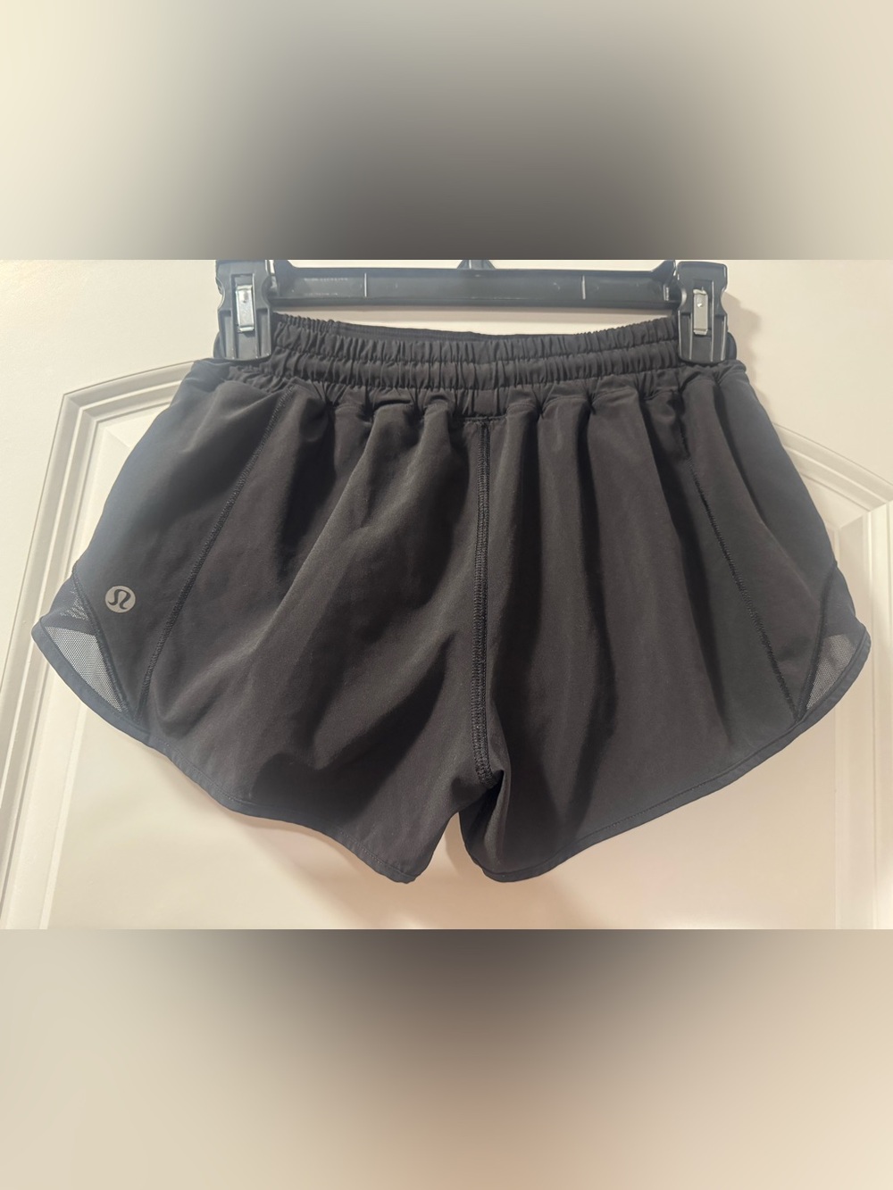 Authentic LuLu Lululemon Hotty Hotts Shorts 2” Size 4